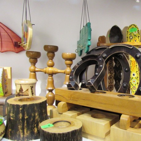 Magazin de artizanat - articole lemn